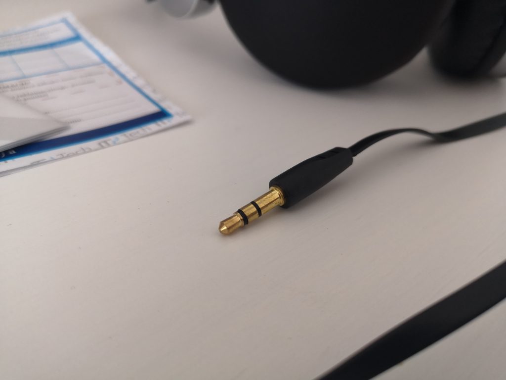 Przewodowe słuchawki w stylu NEW RETRO | HYKKER NEW RETRO 20 IMG 20180822 143711