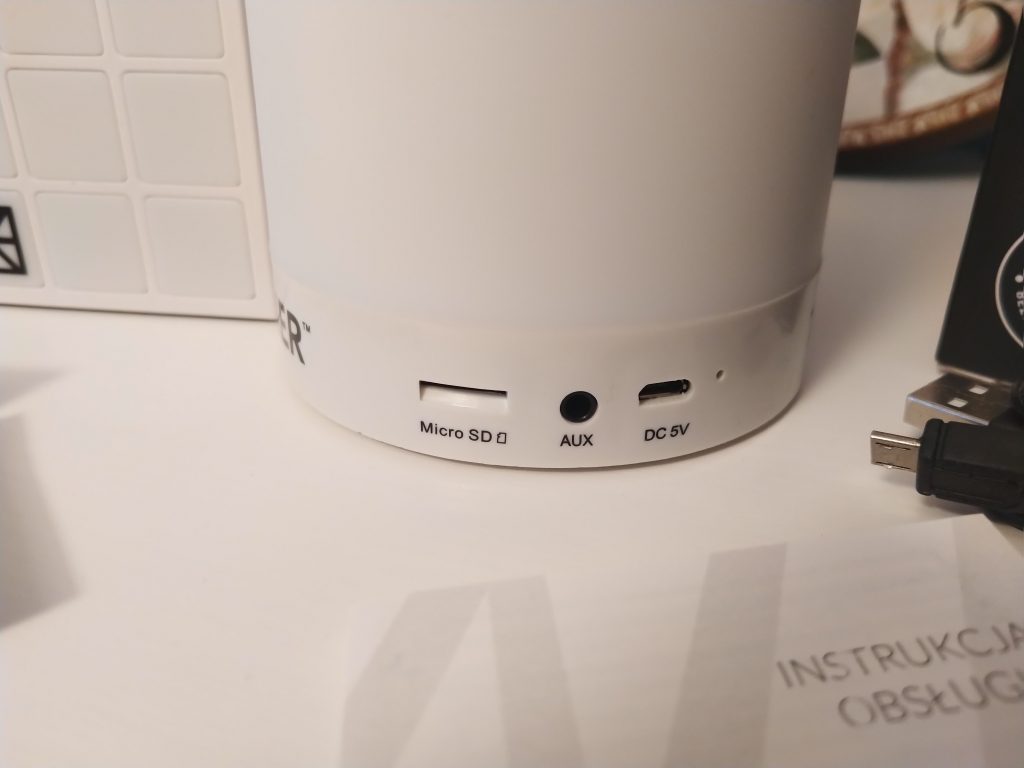 Głośniki z podświetleniem LED z Biedronki | HYKKER CUBE & HYKKER TOUCH 54 IMG 20180921 182944