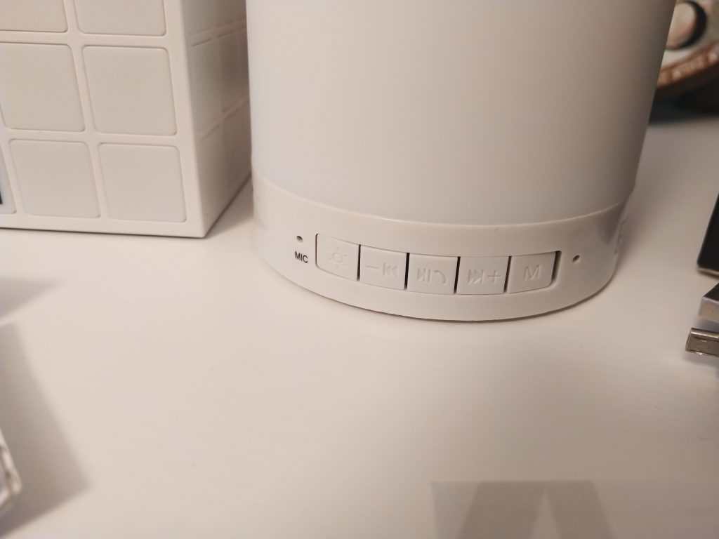 Głośniki z podświetleniem LED z Biedronki | HYKKER CUBE & HYKKER TOUCH 56 IMG 20180921 182957