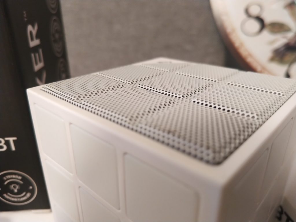 Głośniki z podświetleniem LED z Biedronki | HYKKER CUBE & HYKKER TOUCH 44 IMG 20180921 183030