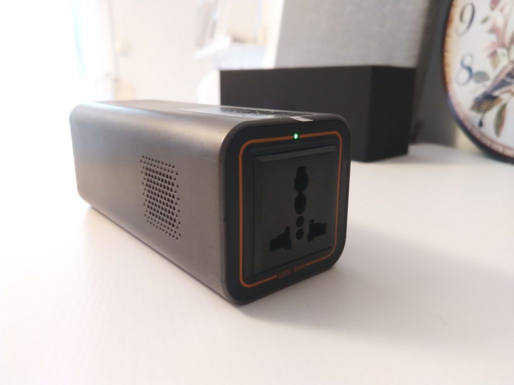 Potężny powerbank z gniazdkiem 220V | Jackery PowerBar 44 00001IMG 00001 BURST20181021154024