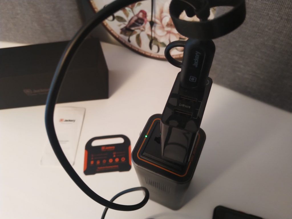 Potężny powerbank z gniazdkiem 220V | Jackery PowerBar 54 00001IMG 00001 BURST20181021154228