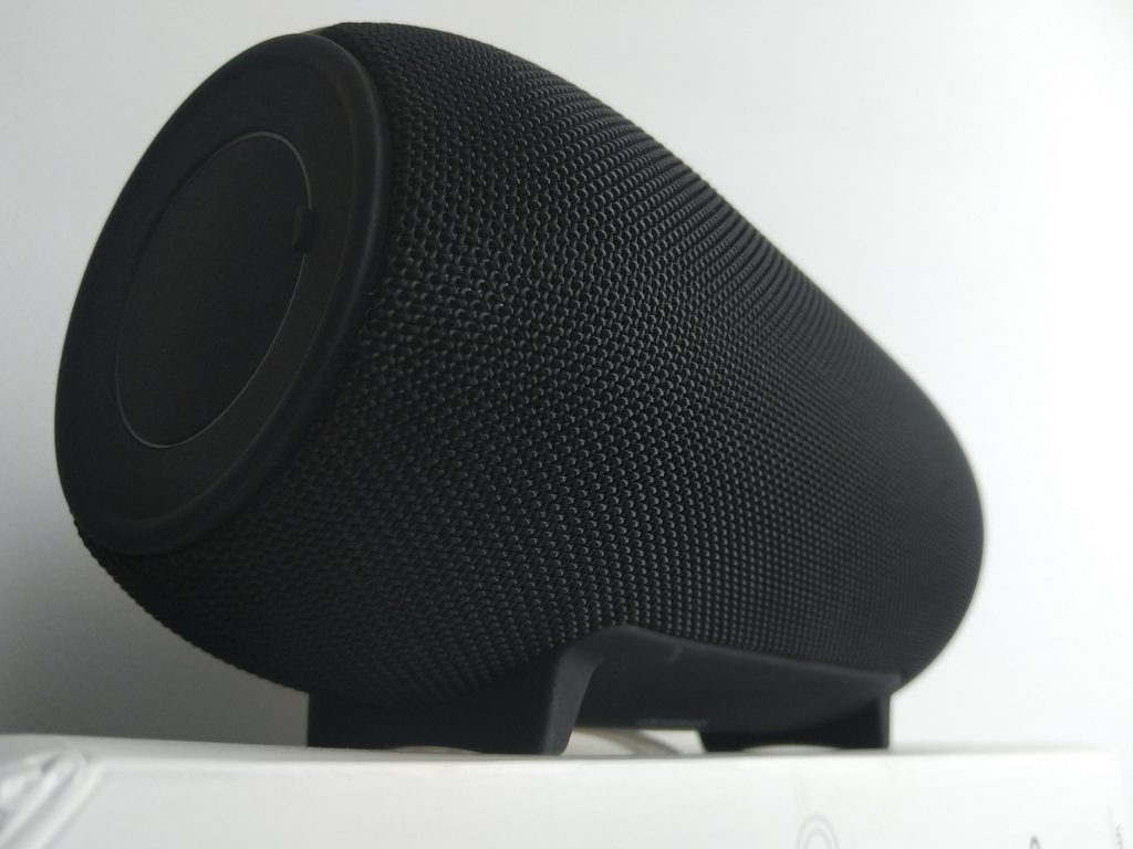 Głośnik typu boombox z potężnym bassem | ORAVA Crater 2 Black 52 IMG 20181102 094415