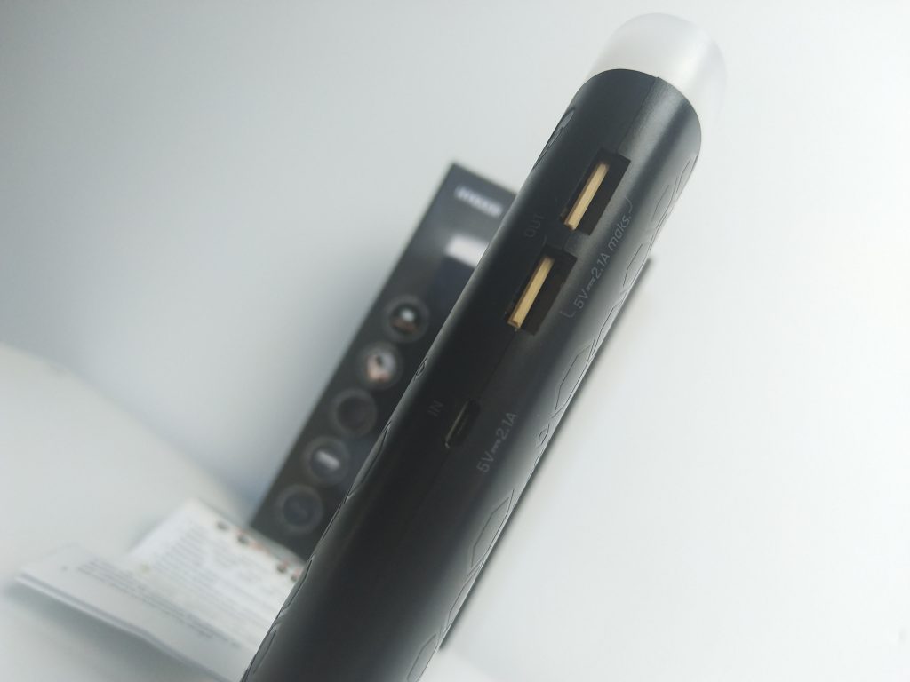 Power Bank 10.000mAh z mocną latarką LED w Biedronce | HYKKER 34 IMG 20181106 104116