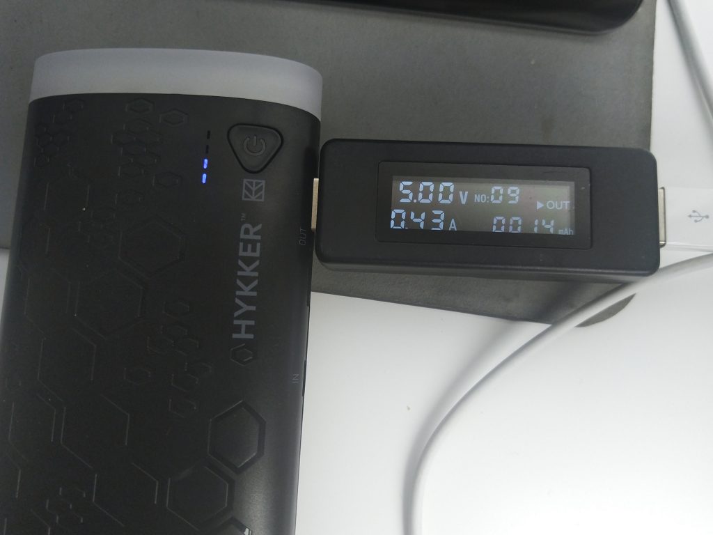 Power Bank 10.000mAh z mocną latarką LED w Biedronce | HYKKER 40 IMG 20181106 105041