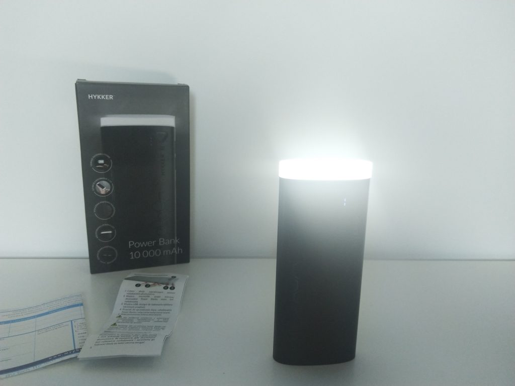 Power Bank 10.000mAh z mocną latarką LED w Biedronce | HYKKER 52 IMG 20181106 105203