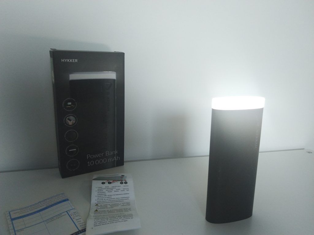 Power Bank 10.000mAh z mocną latarką LED w Biedronce | HYKKER 48 IMG 20181106 105230