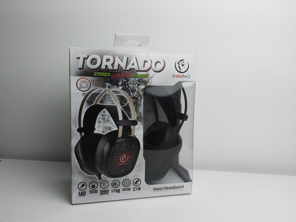 Tanie słuchawki dla gracza z podświetleniem LED | Rebeltec TORNADO 16 IMG 20181112 123532