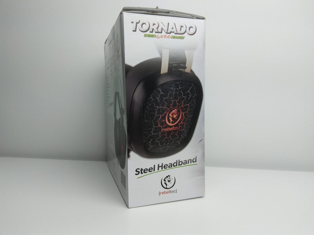 Tanie słuchawki dla gracza z podświetleniem LED | Rebeltec TORNADO 22 IMG 20181112 123641