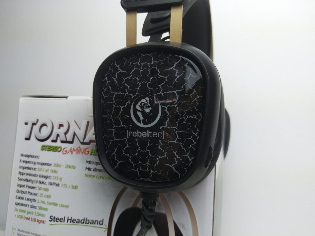 Tanie słuchawki dla gracza z podświetleniem LED | Rebeltec TORNADO 48 IMG 20181112 124338