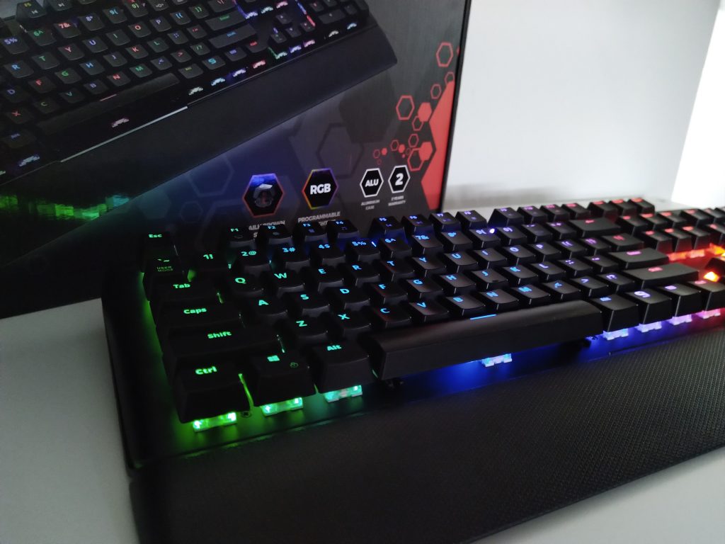 Świetna klawiatura mechaniczna od SPC Gear | SPC Gear GK550 Omnis Kailh Brown RGB 84 IMG 20181112 131123