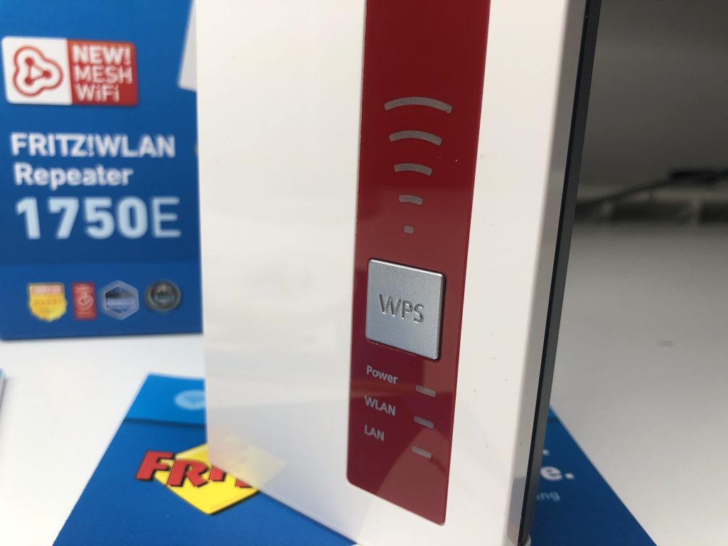 Wzmacniacz sieci WiFi klasy Premium - FRITZ!WLAN Repeater 1750E 36 0300CA4B 52A4 4A4E BDFD 710F1F2256AC