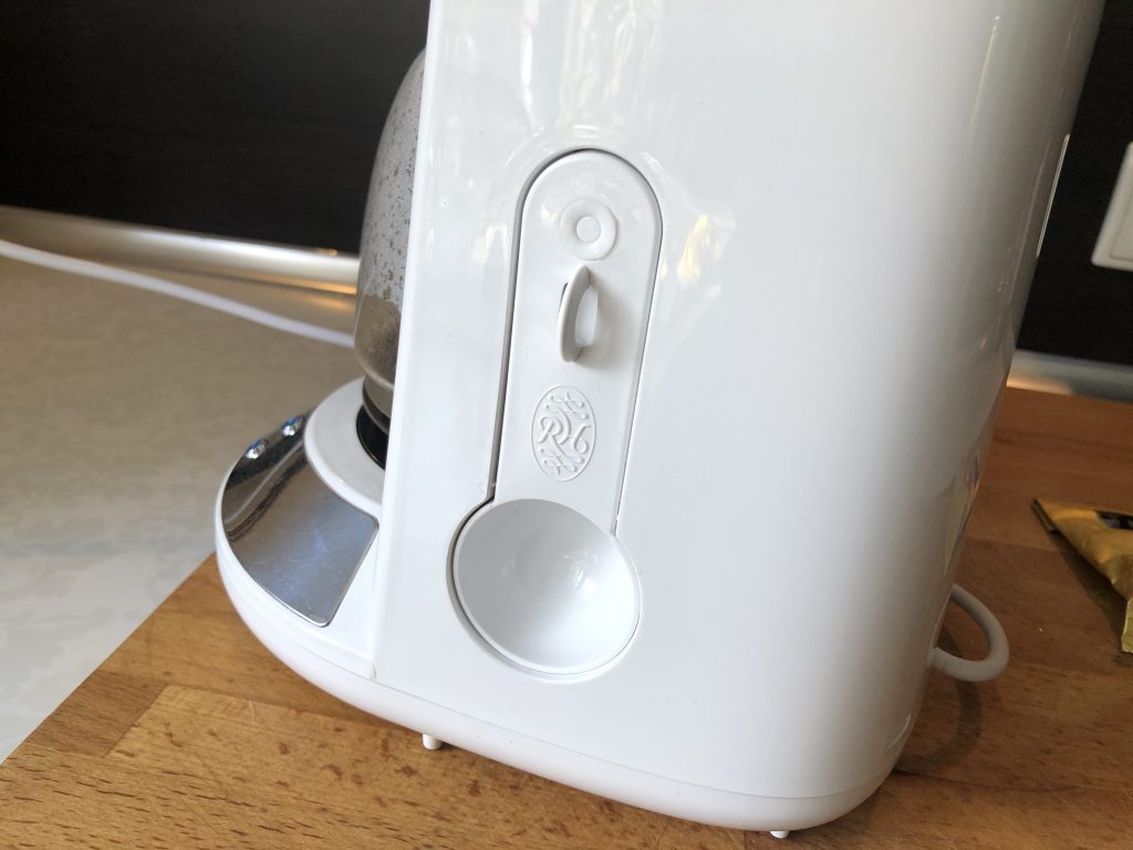 Nowoczesny ekspres przelewowy do kawy Russell Hobbs Inspire White 48 1F4BB91D 15DE 45A0 BEEA CAD85E91BC6A