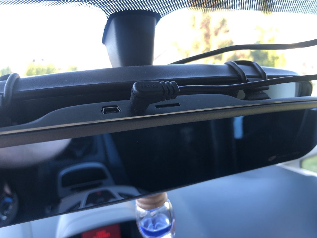 Lusterko wsteczne z rejestratorem jazdy i Night Vision 44 355340CD 990F 447B B278 C22EF8CD1CD7