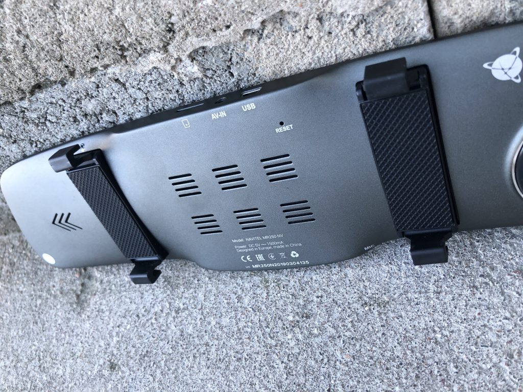 Lusterko wsteczne z rejestratorem jazdy i Night Vision 34 382A1041 27E1 4430 8191 2C73D9C36922