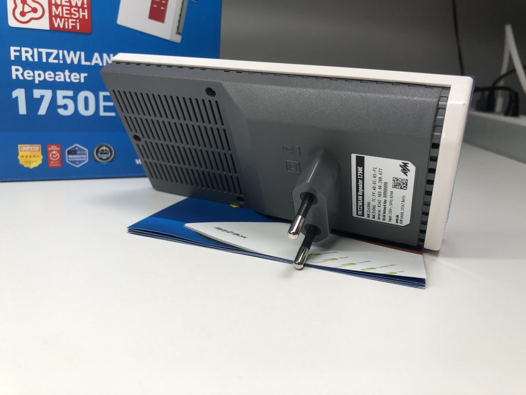 Wzmacniacz sieci WiFi klasy Premium - FRITZ!WLAN Repeater 1750E 50 3B63AC8E 3DDA 4B65 A7BC 67AB16E9AD33