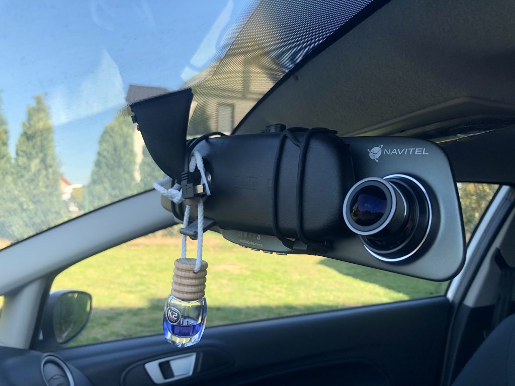 Lusterko wsteczne z rejestratorem jazdy i Night Vision 42 3B863D99 A05D 455A B368 06F50504B055