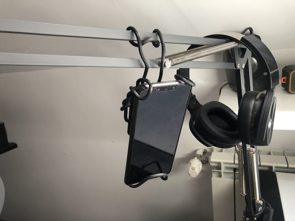 Tani, elastyczny uchwyt do telefonów, tabletów i innych od Media-Tech 38 92A077BA CAA1 458A 95B2 5B1E8F449B7D