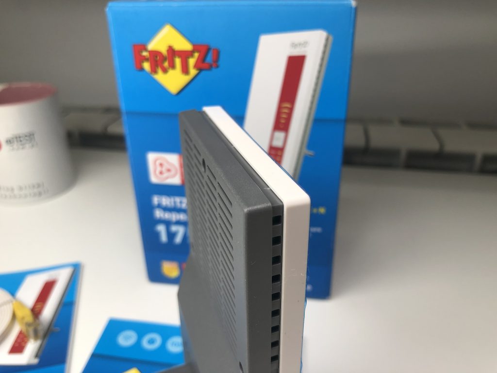 Wzmacniacz sieci WiFi klasy Premium - FRITZ!WLAN Repeater 1750E 42 AD09969E 8E89 4437 B1A1 1ACF44E2FE39