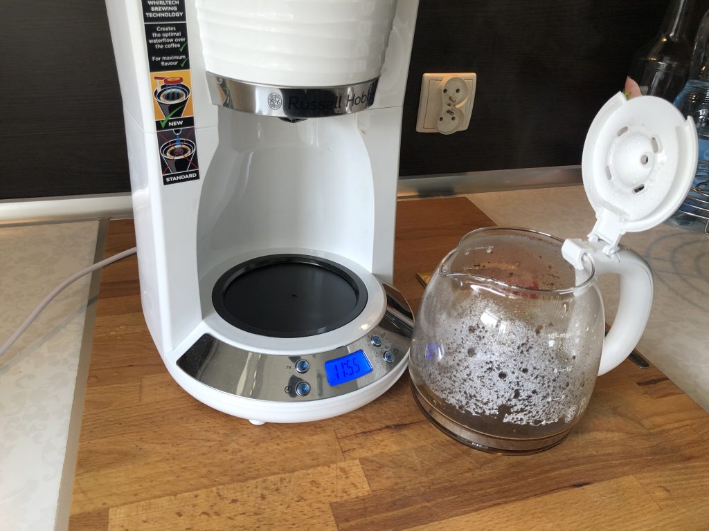 Nowoczesny ekspres przelewowy do kawy Russell Hobbs Inspire White 28 C907BA2F 9306 4513 B370 D17DA6F05AF9