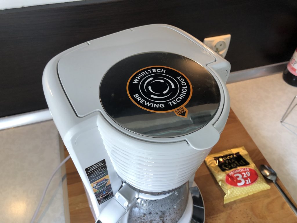 Nowoczesny ekspres przelewowy do kawy Russell Hobbs Inspire White 54 DD4D6FBC 5D7A 4AD5 A736 7E35EBA1B47C