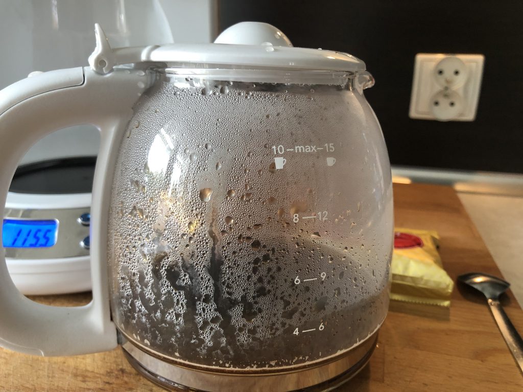 Nowoczesny ekspres przelewowy do kawy Russell Hobbs Inspire White 34 E6DA6E8D CFE2 407B B022 6D66A75E648C