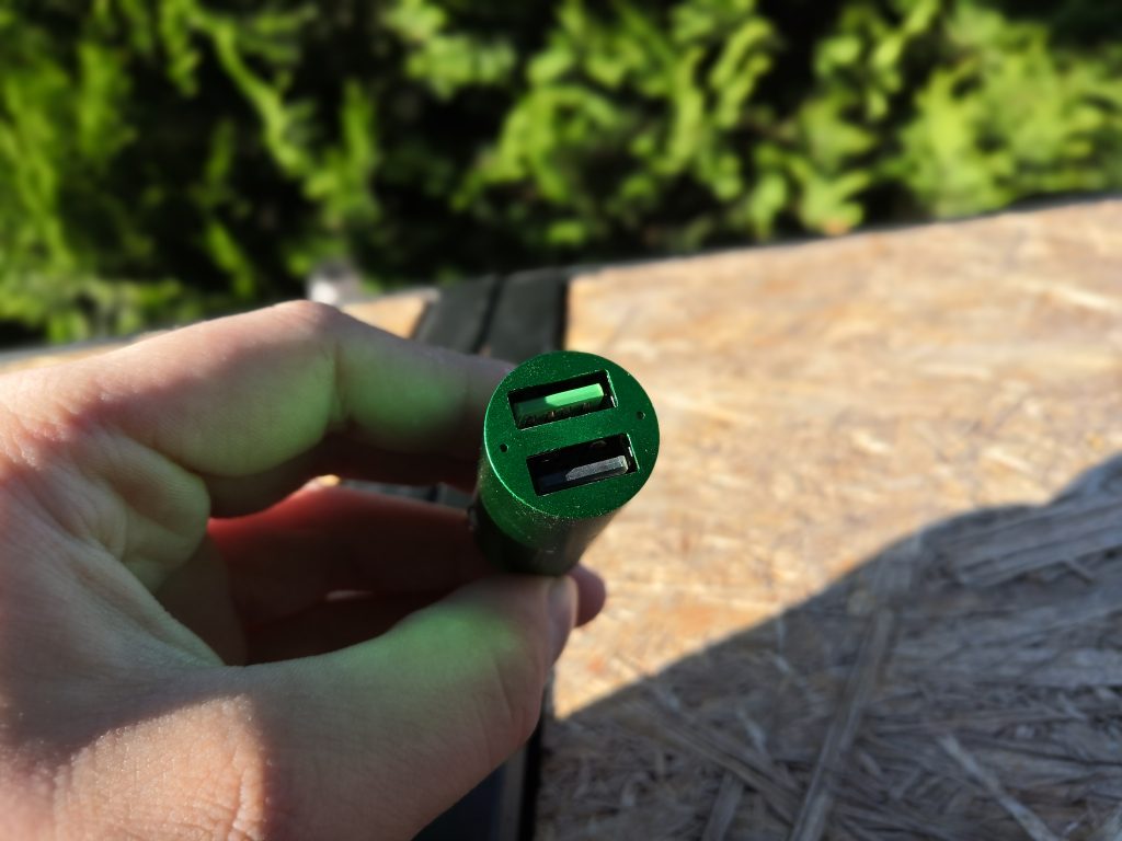 Mała, praktyczna i szybka ładowarka samochodowa z dwoma portami USB 28 IMG 20190703 181818