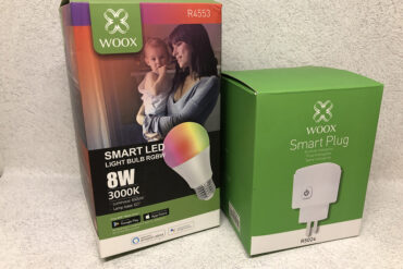 Smart żarówka i smart wtyczka WOOX 78 1 1