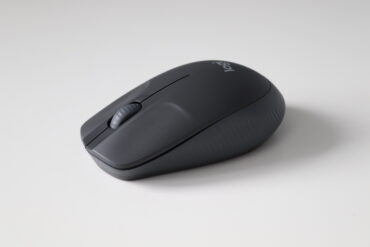Logitech M190 - pełnowymiarowa mysz bezprzewodowa 19 IMG 4996 scaled