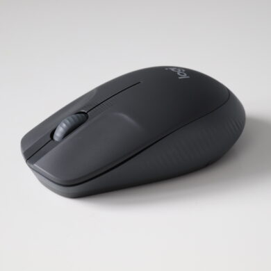 Logitech M190 - pełnowymiarowa mysz bezprzewodowa 22 IMG 4996 scaled