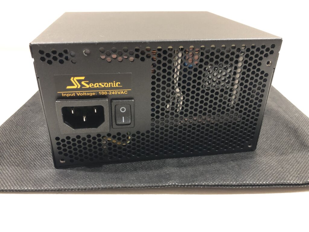 Zasilacz Seasonic Core GM-500 30 IMG 6299 scaled