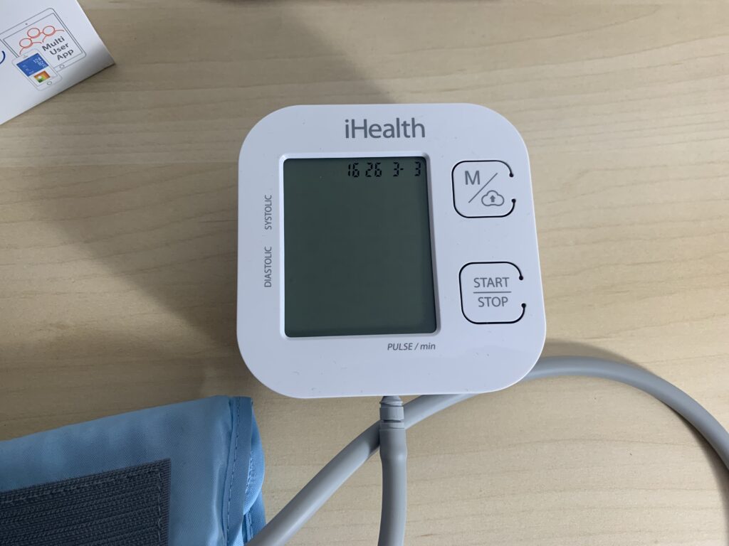 Inteligentny ciśnieniomierz naramienny w dobrej cenie 22 9BBF55B2 015C 41AF 900B ECA04A5EA9C4 scaled