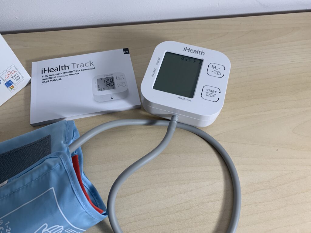 Inteligentny ciśnieniomierz naramienny w dobrej cenie 20 D8E4B569 8977 4F99 9773 5157866913DF scaled