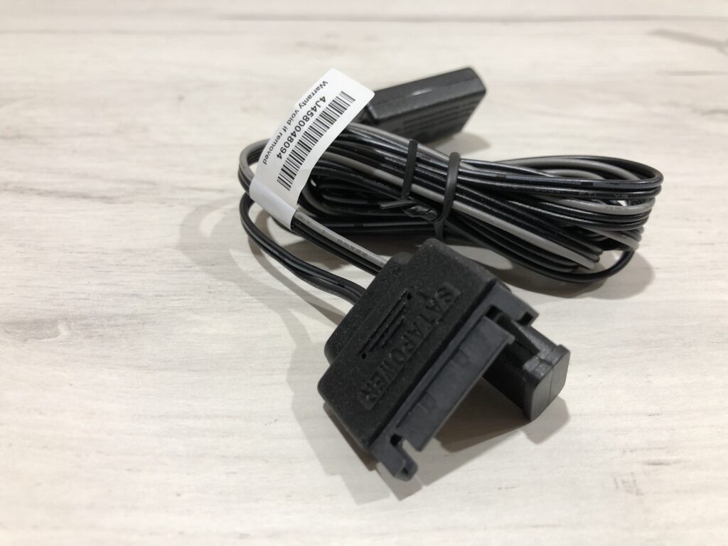 XPG Prime ARGB Extension Cable - MB i VGA 34 IMG 6489 scaled