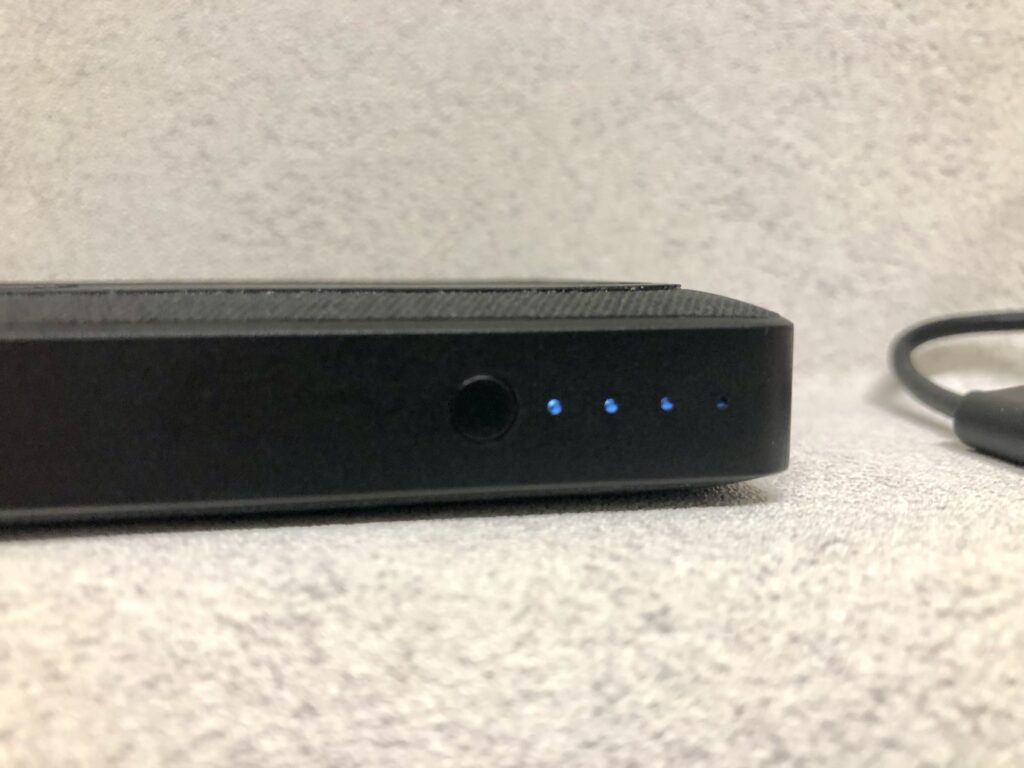 Mophie Powerstation Wireless XL bezprzewodowy powerbank 34 IMG E6561 scaled