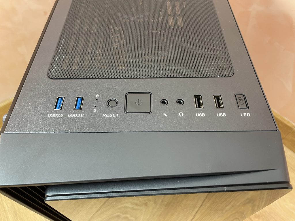 Recenzja obudowy Genesis IRID 400 RGB Midi 28 IMG 0575