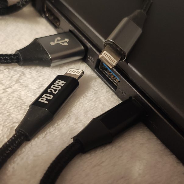 Kable USB – Lightning od Montis, czyli prosto i ładnie 32 IMG 20230424 202156 scaled