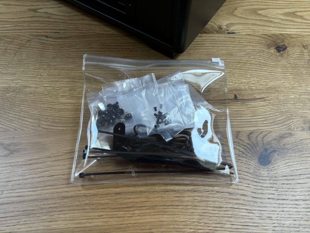 Nietuzinkowa obudowa In Win A5 70 IMG 7202 scaled