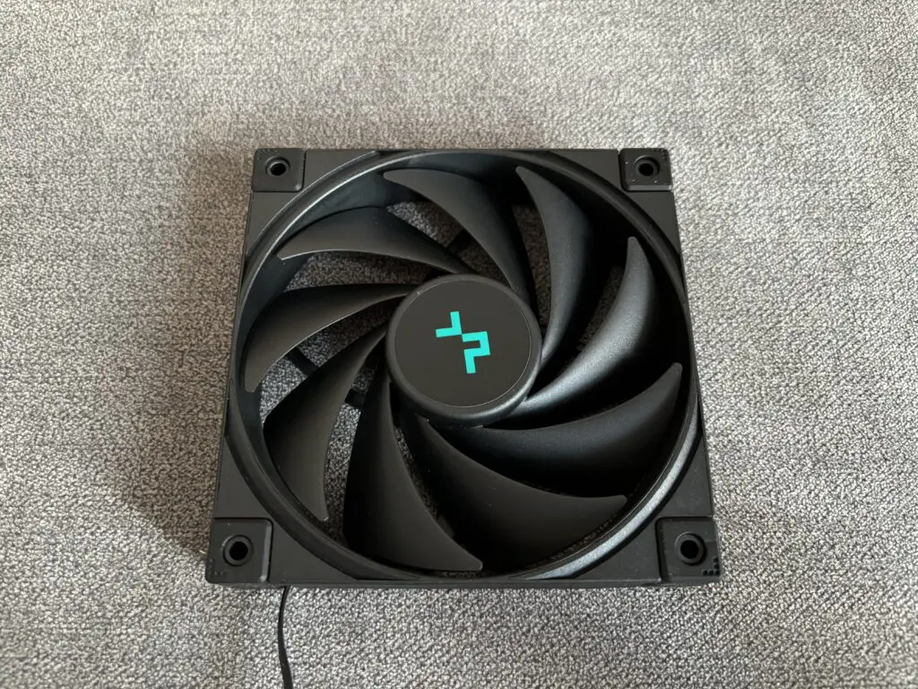 DeepCool AK620 Digital - chłodzenie, które pokazuje temperaturę 64 IMG 7615