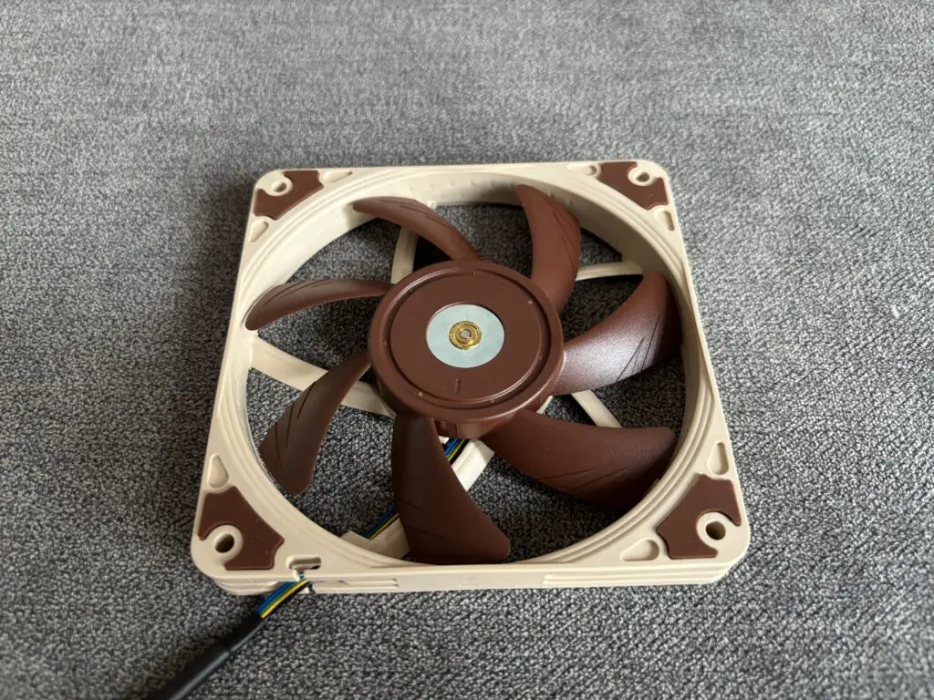 Noctua NH-L12Sx77, horyzontalne chłodzenie o wysokiej wydajności 82 IMG 7394