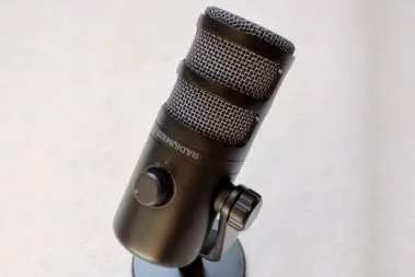 Genesis Radium 350D – jakość jest genialna! 56 mikrofon Genesis Radium 350D widziany z boku