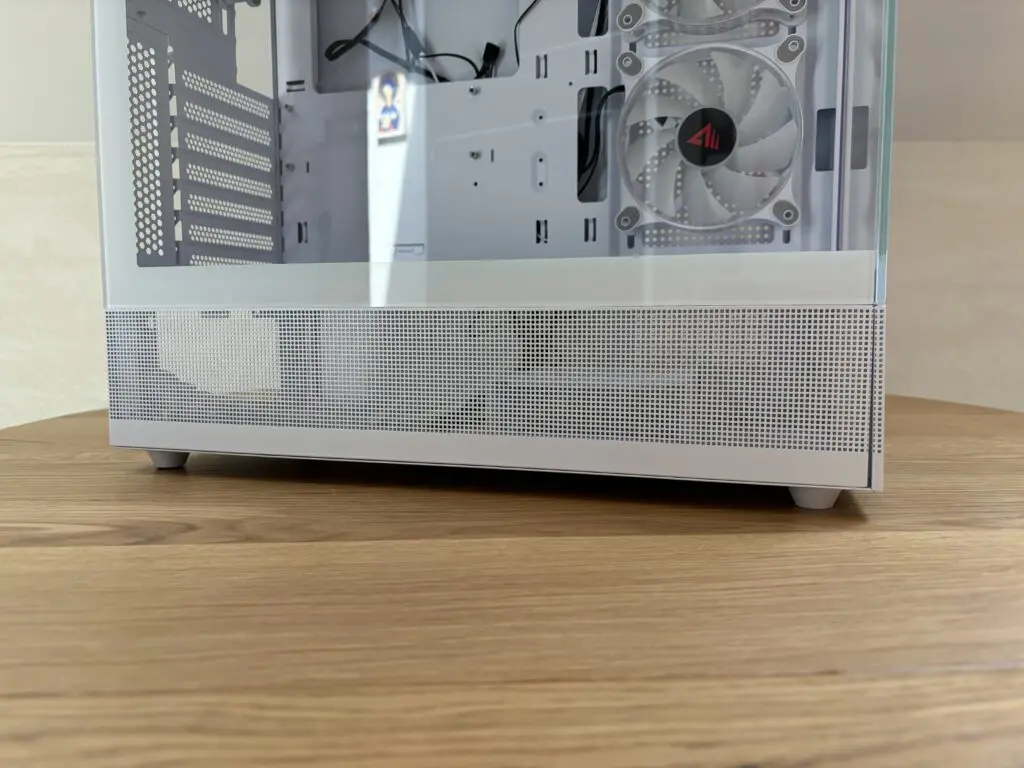 Obudowa w klasycznej formie z nietypowym frontem 54 IMG 8219