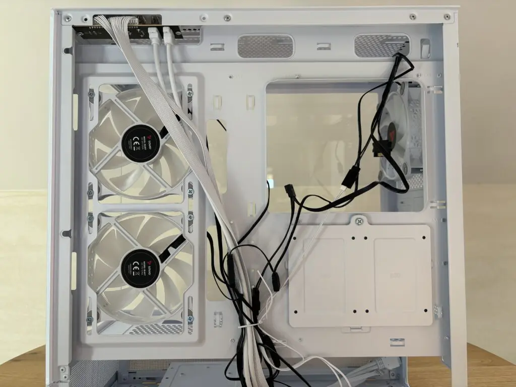 Obudowa w klasycznej formie z nietypowym frontem 78 IMG 8238