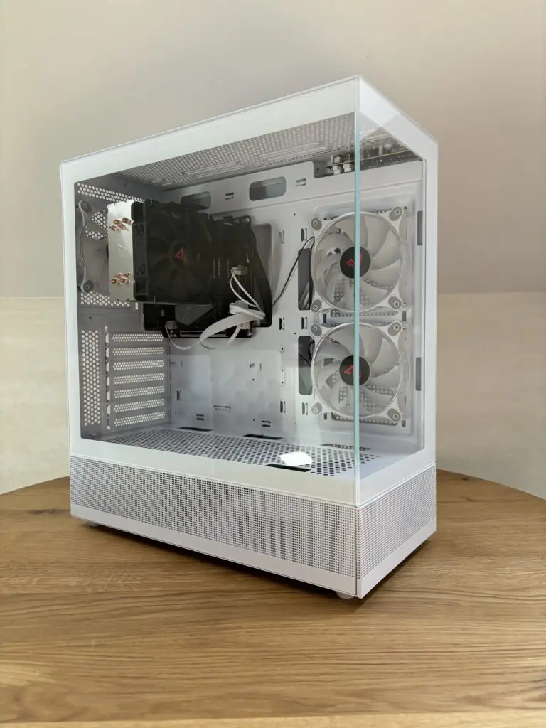 Obudowa w klasycznej formie z nietypowym frontem 88 IMG 8264