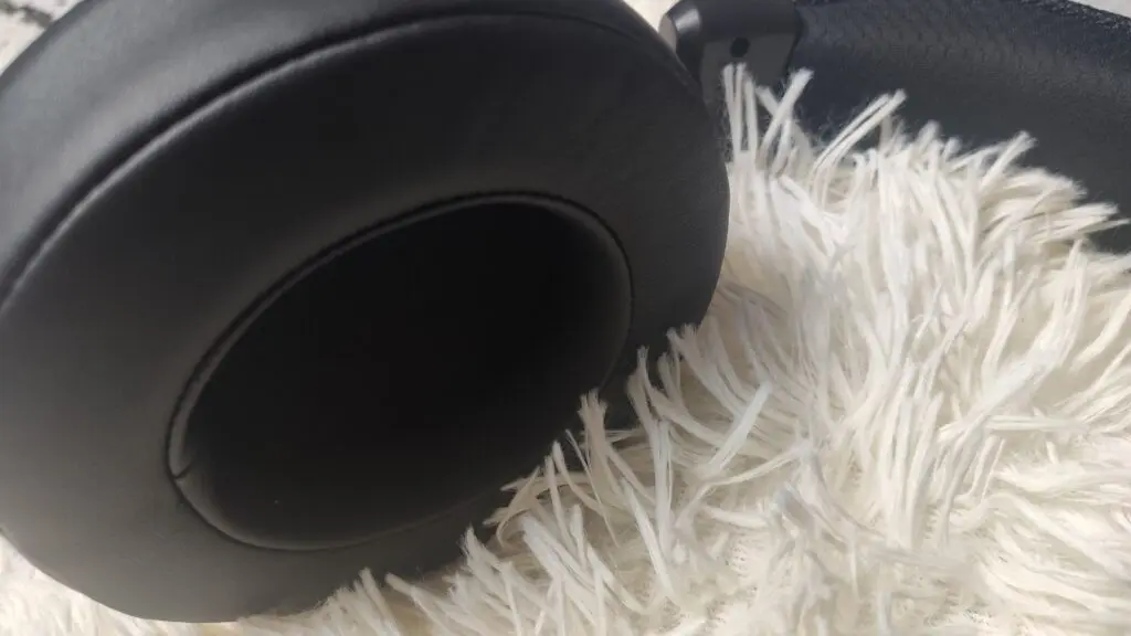 Genesis Neon 764 – dobre tylko dla graczy 34 wnętrze nausznika