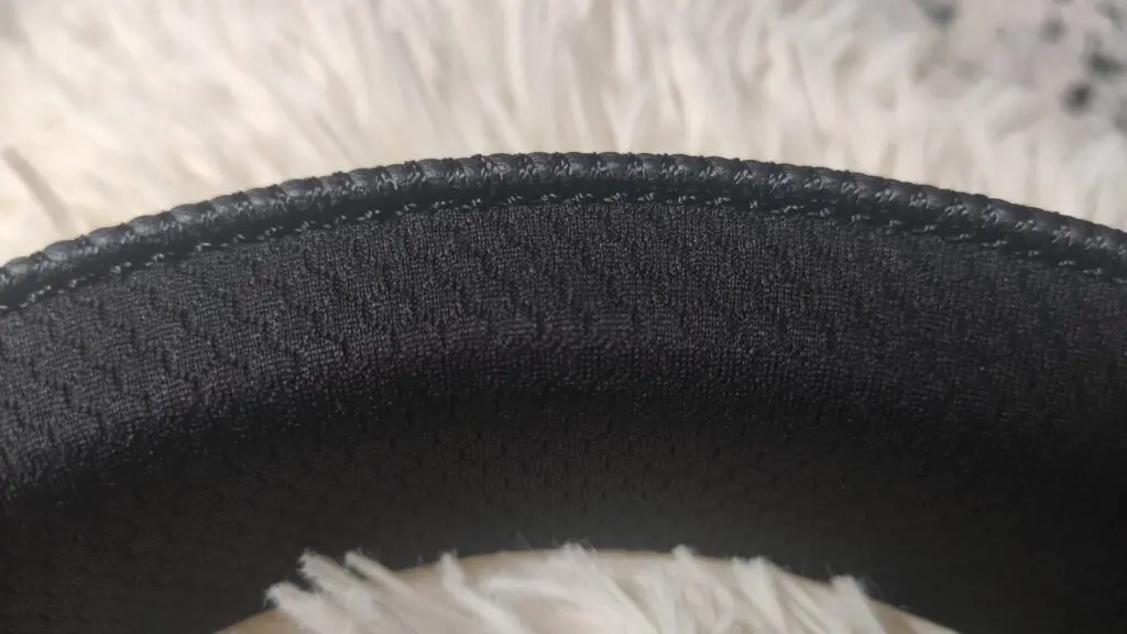 Genesis Neon 764 – dobre tylko dla graczy 42 gąbka na pałąku