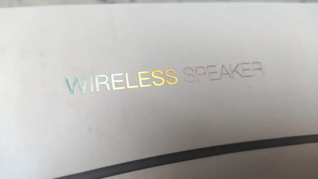 Głośnik XO-F39 – dużo opcji i kolorowe podświetlenie 16 pudełko od głośnika XO-F39