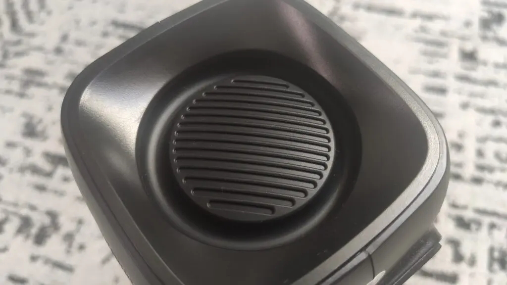 Głośnik XO-F39 – dużo opcji i kolorowe podświetlenie 38 głośnik XO-F39