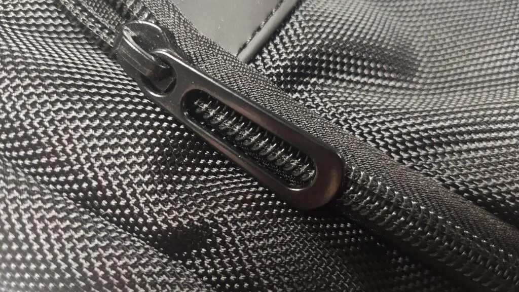 Silver Monkey MoveBag 2.0 – wodoodporna torba na laptopa 15,6” 32 metalowy suwak