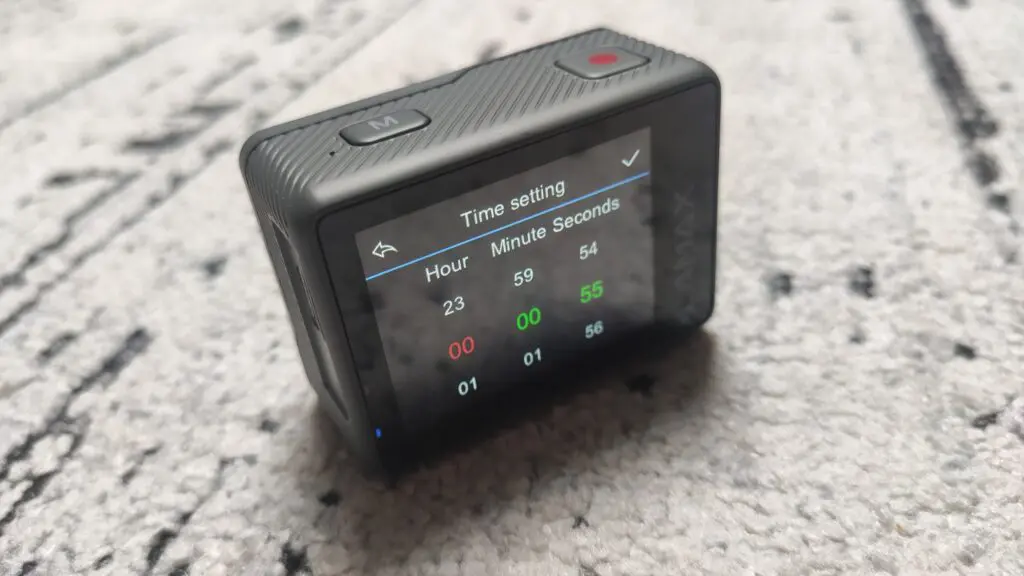 Lamax X5.2 – kamerka sportowa z masą akcesoriów 36 wybór godziny